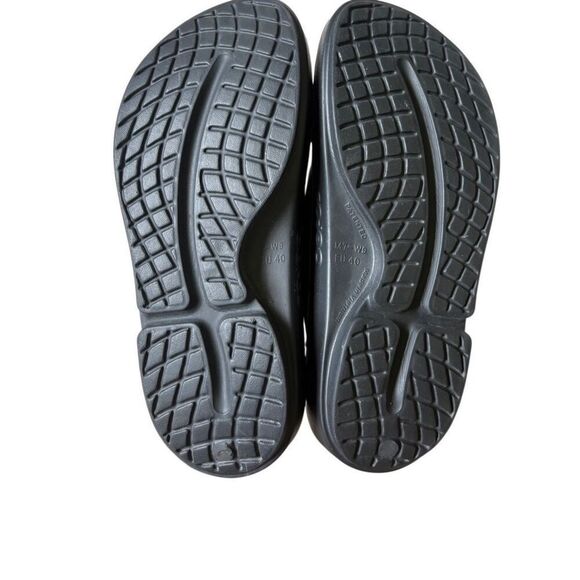 OOFOS MEN'S OOAHH SLIDES SANDALS BLACK size 7 Comfort Recovery - Picture 5 of 9
